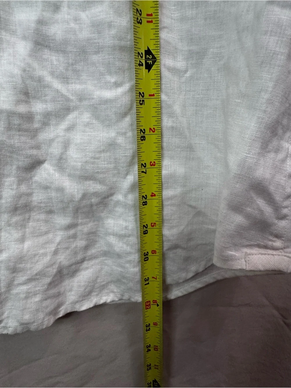 Banana Republic Men's White Linen Button-Up Shirt